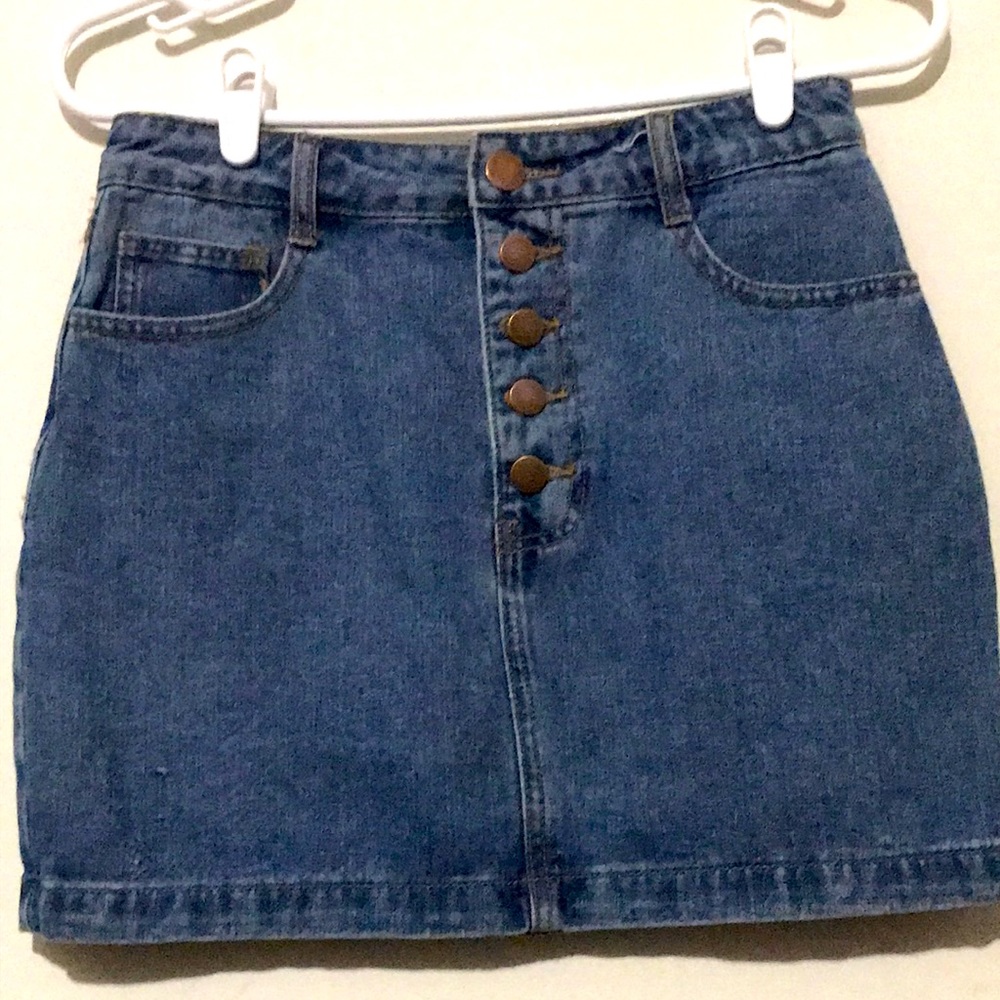 🆕✨Forever21 Denim mini Button Up Mini Skirt w/ Rainbow Pockets!Sz S!BNWOT!🌈✨
